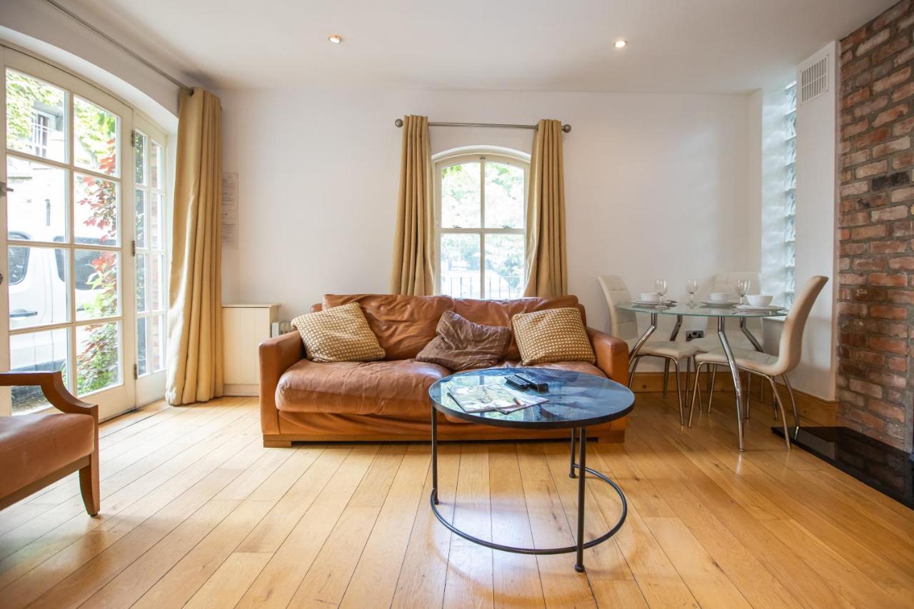 Ballsbridge Apartments 더블린 외부 사진